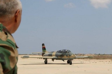 ВВС армии Хафтара нанесли авиаудар по аэродрому Митига в Триполи