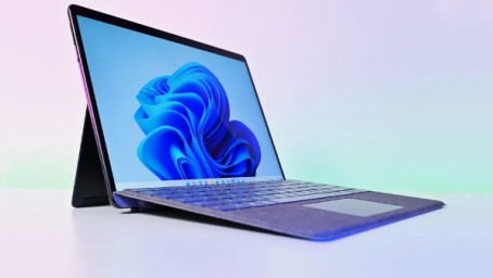 Первый настоящий ПК следующего поколения с ИИ от от Microsoft Surface Pro 10