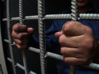 Подозреваемый в нападении на участковых в Башкирии заключён под стражу