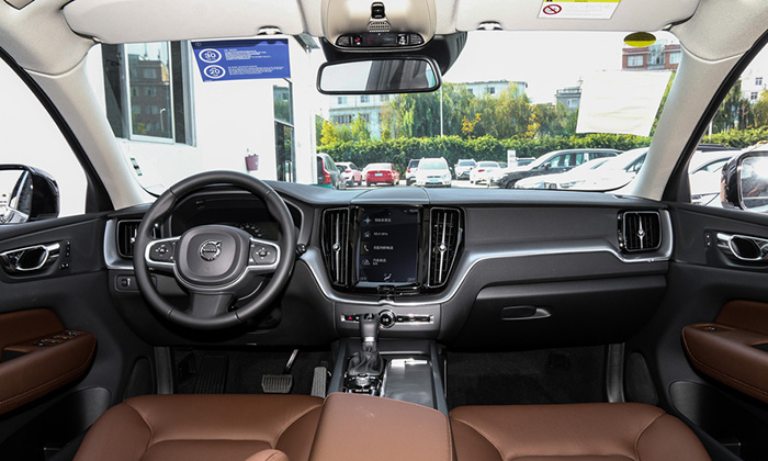 Volvo XC60 T8